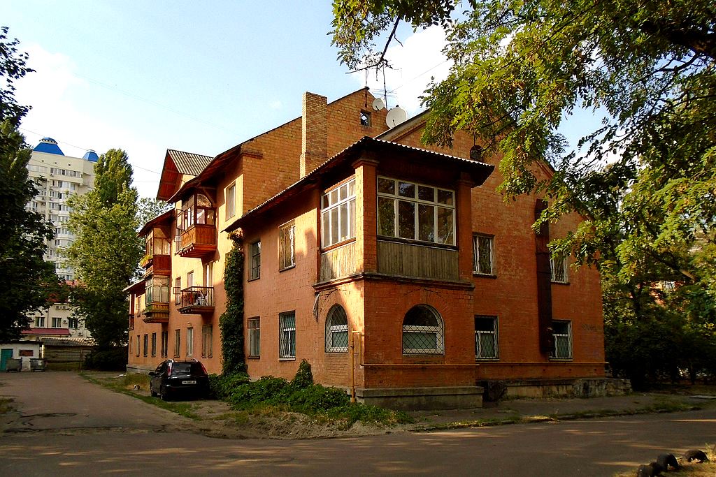 Алея сакур та &quot;німецький&quot; квартал: кращі ідеї для прогулянок на вихідних